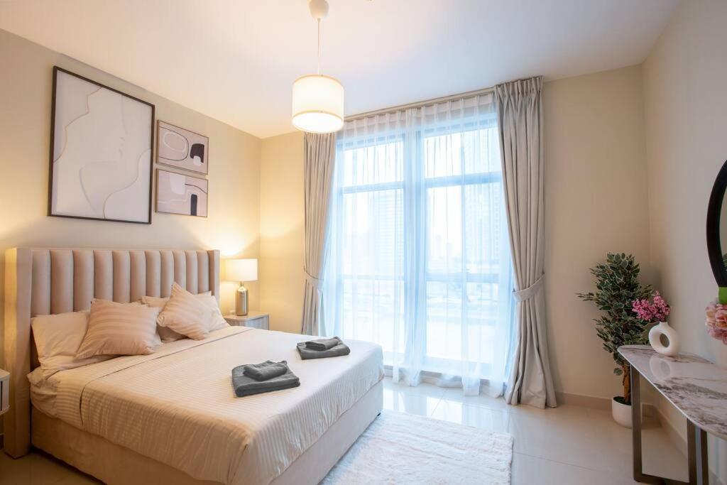Lux 1Br 2 Min To Burj Khalifa Apartment Dubai Bagian luar foto