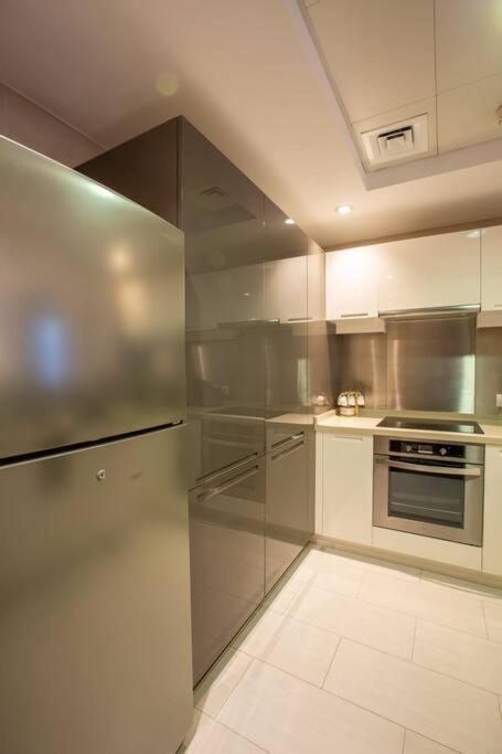 Lux 1Br 2 Min To Burj Khalifa Apartment Dubai Bagian luar foto