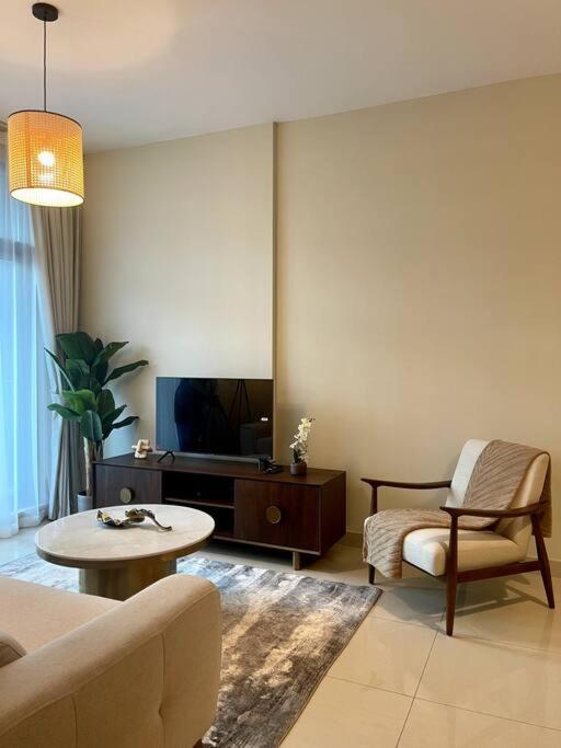 Lux 1Br 2 Min To Burj Khalifa Apartment Dubai Bagian luar foto